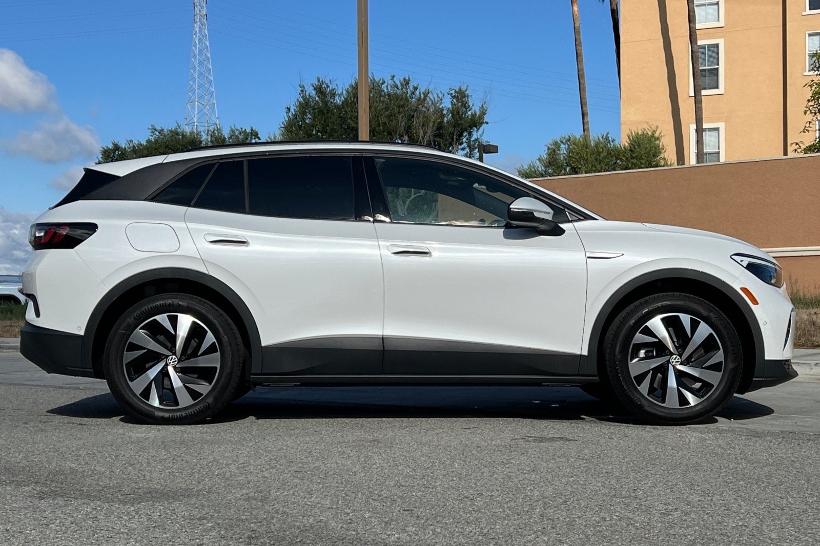 2025 Volkswagen ID.4 Pro