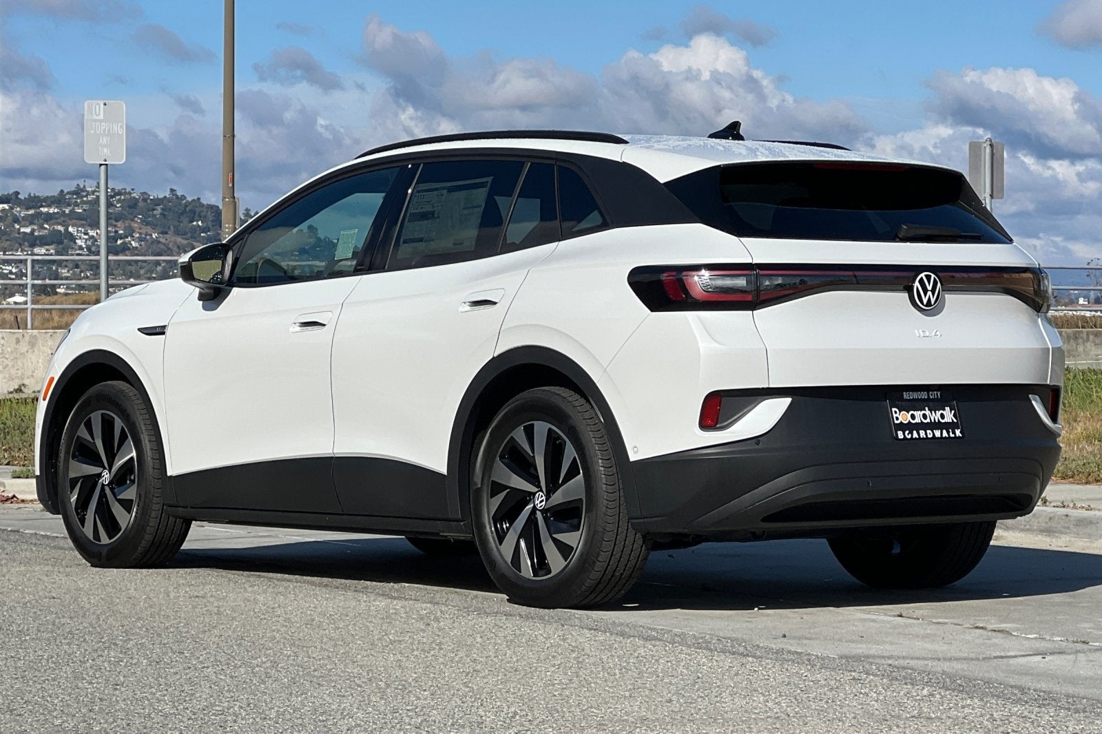 2025 Volkswagen ID.4 Pro