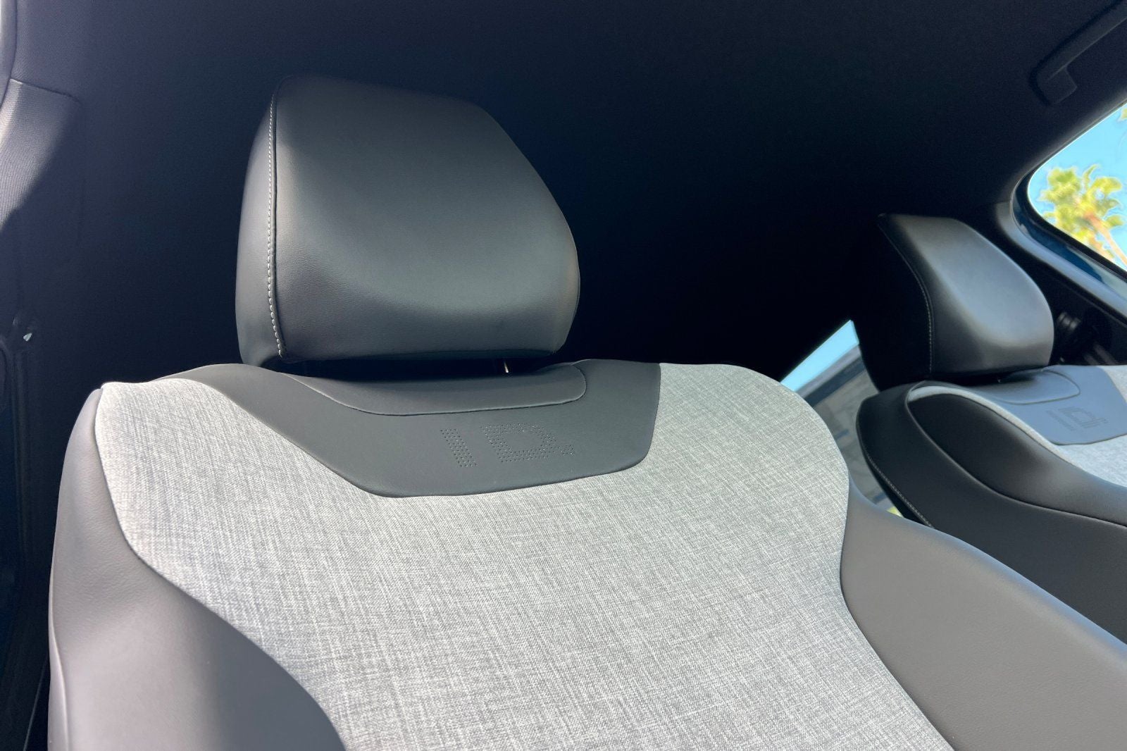 2025 Volkswagen ID.4 Pro