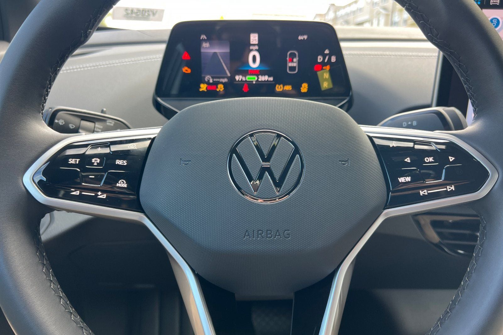 2025 Volkswagen ID.4 Pro