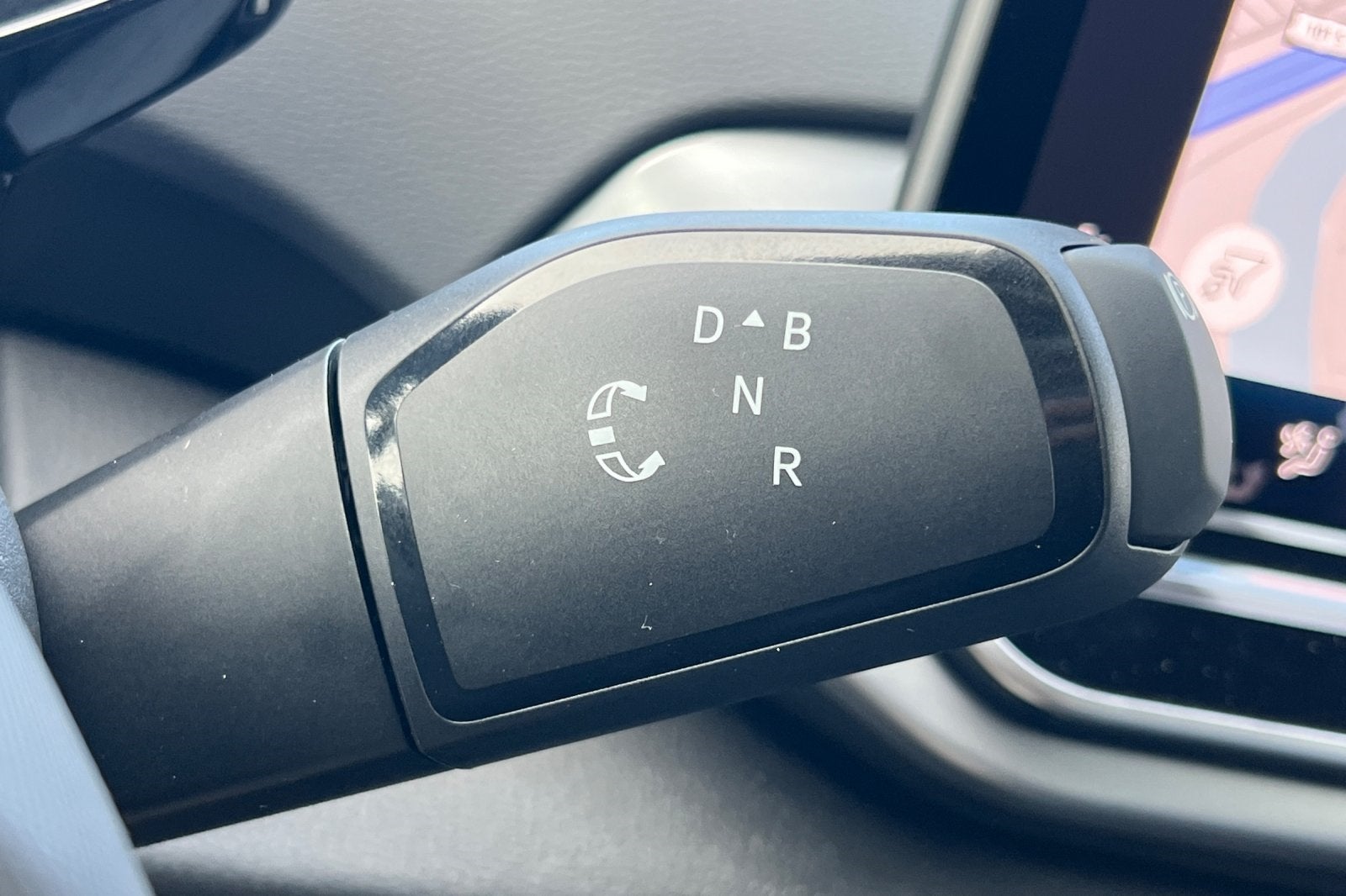 2025 Volkswagen ID.4 Pro