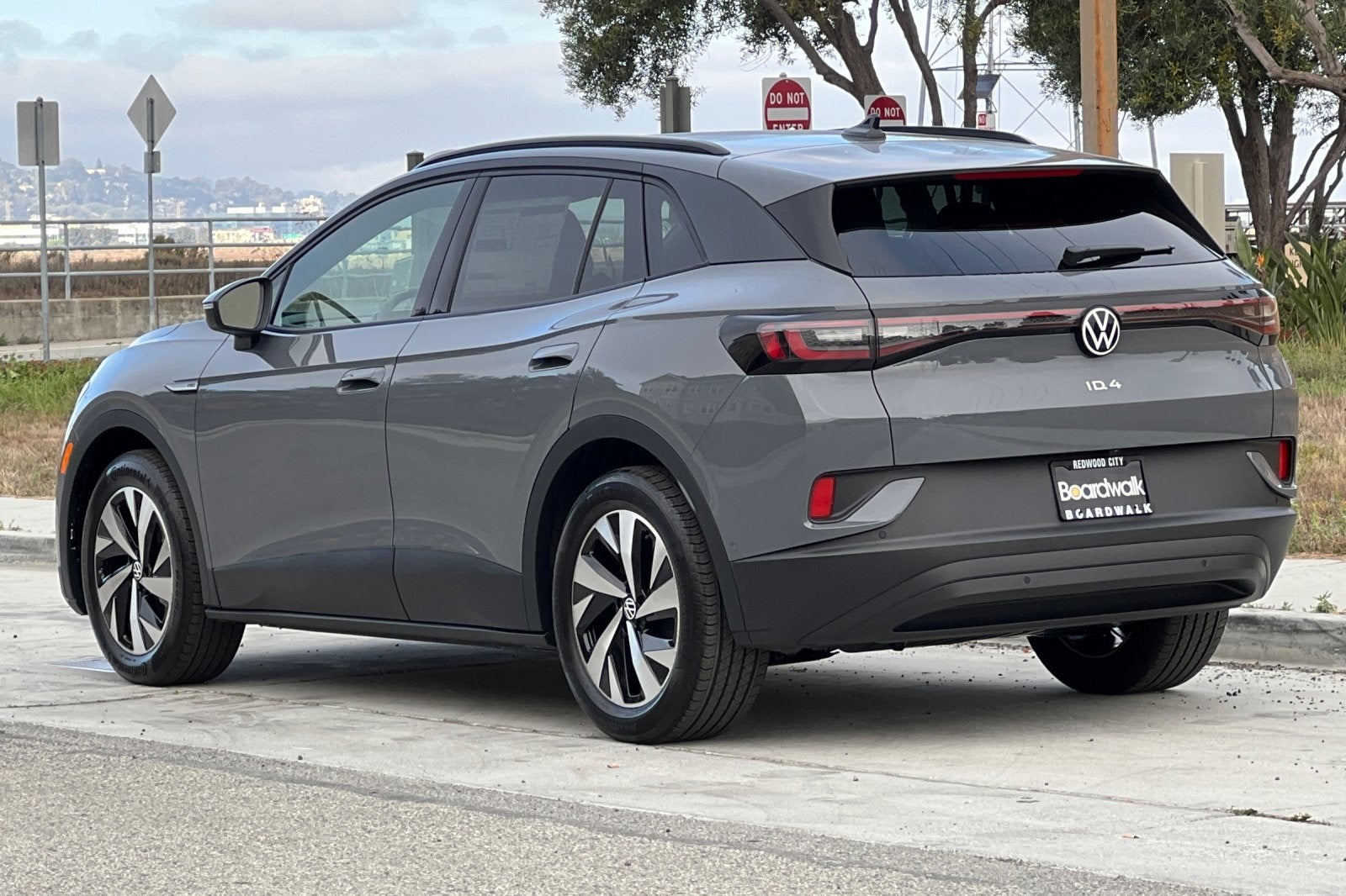 2025 Volkswagen ID.4 Pro