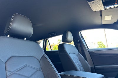 2026 Volkswagen Atlas Cross Sport 2.0T SE