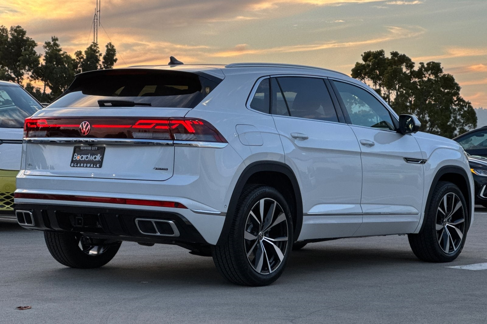 2026 Volkswagen Atlas Cross Sport 2.0T SEL Premium R-Line