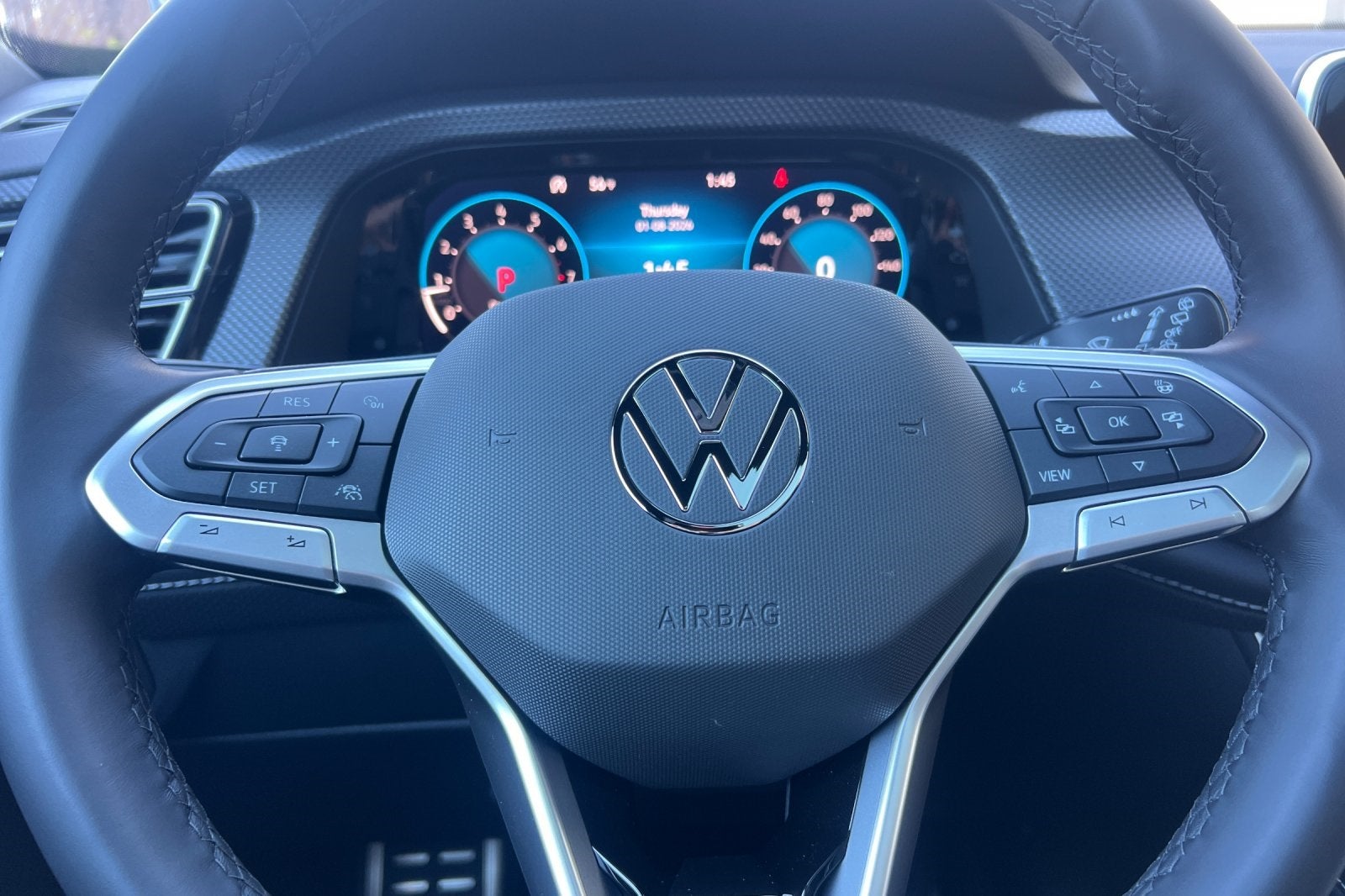 2026 Volkswagen Atlas Cross Sport 2.0T SEL Premium R-Line