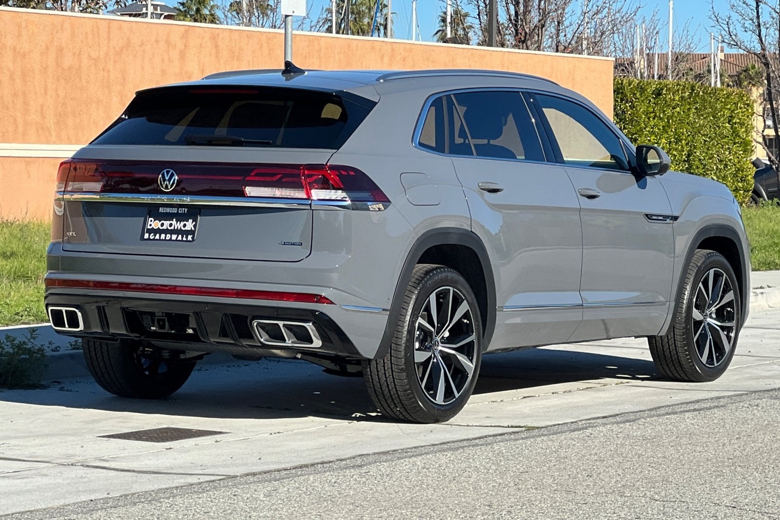 2026 Volkswagen Atlas Cross Sport 2.0T SEL Premium R-Line