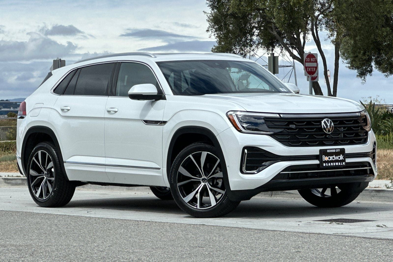 2026 Volkswagen Atlas Cross Sport 2.0T SEL Premium R-Line