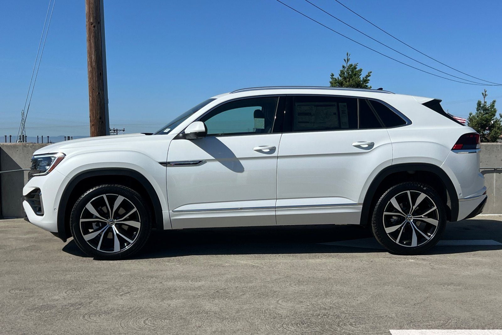 2026 Volkswagen Atlas Cross Sport 2.0T SEL Premium R-Line