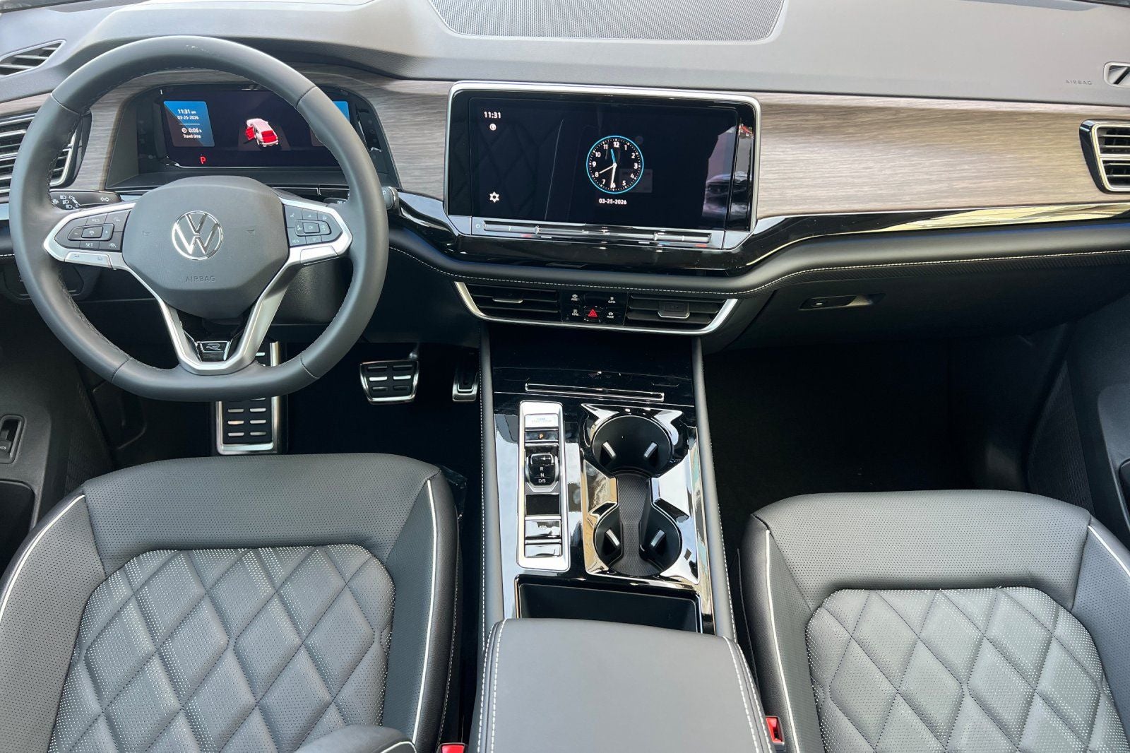 2026 Volkswagen Atlas 2.0T SEL Premium R-Line