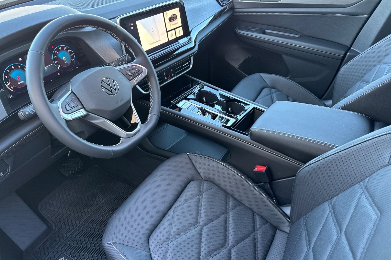 2026 Volkswagen Atlas Cross Sport 2.0T SE W/TECHNOLOGY