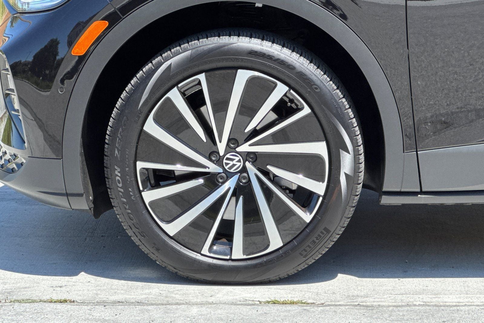2023 Volkswagen ID.4 Pro S Plus