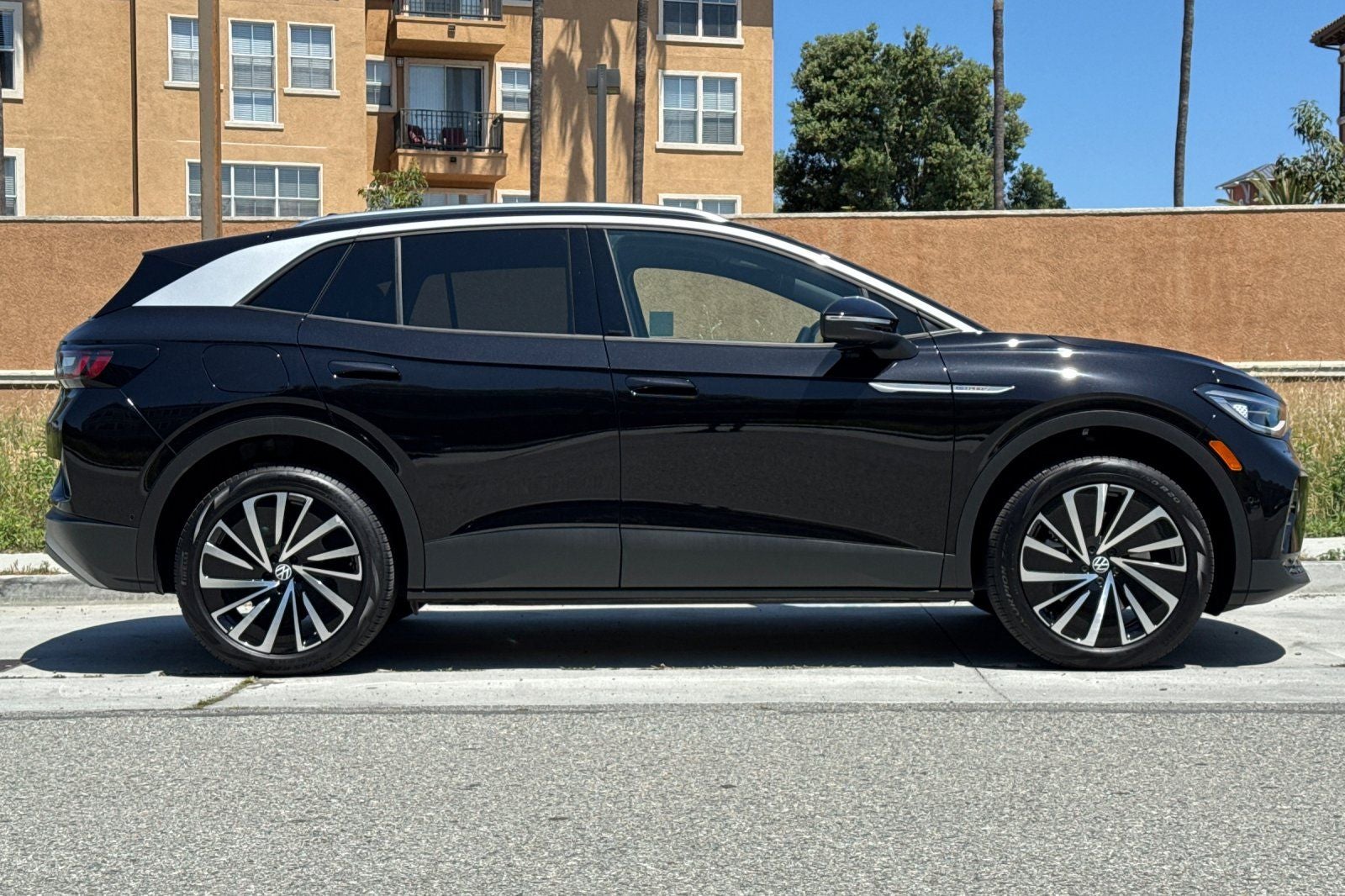 2023 Volkswagen ID.4 Pro S Plus