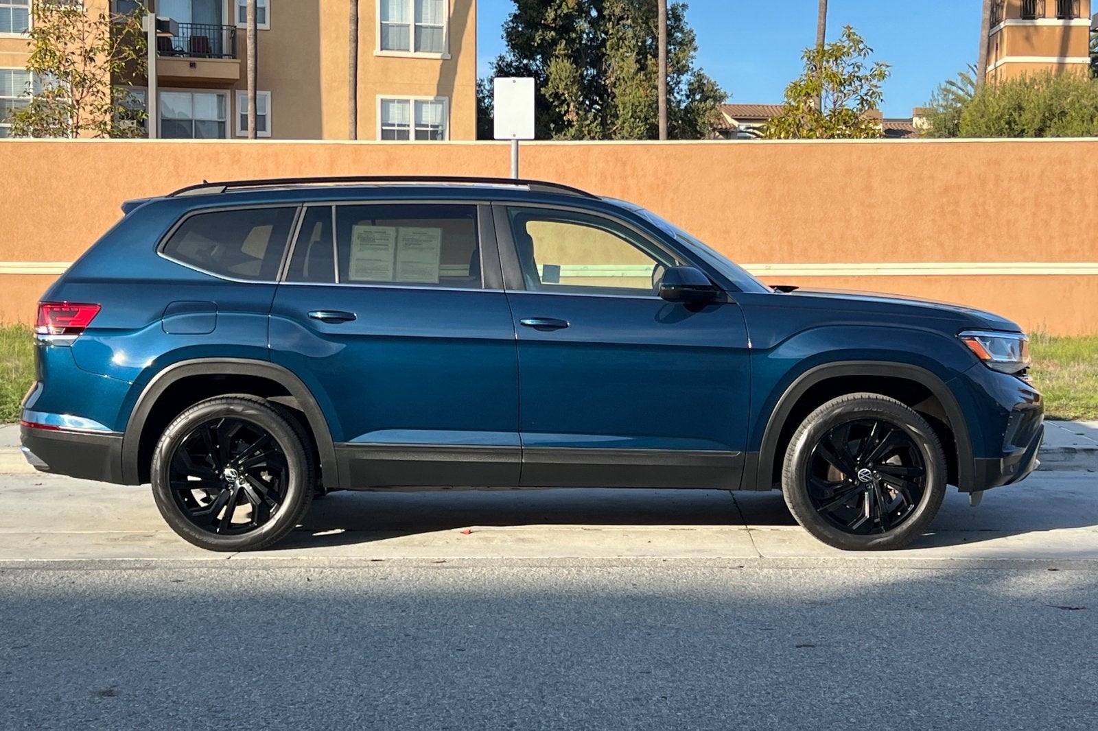 2021 Volkswagen Atlas 3.6L V6 SE w/Technology