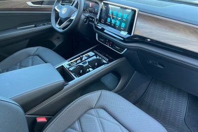 2026 Volkswagen Atlas 2.0T SE w/ Technology