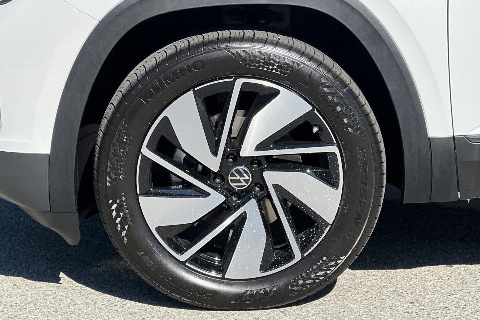 2026 Volkswagen Atlas 2.0T SE w/ Technology