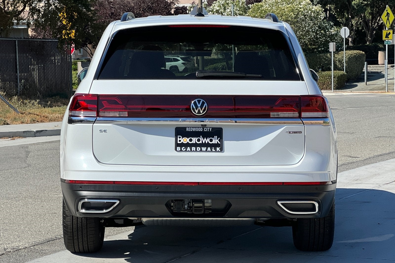 2026 Volkswagen Atlas 2.0T SE w/ Technology