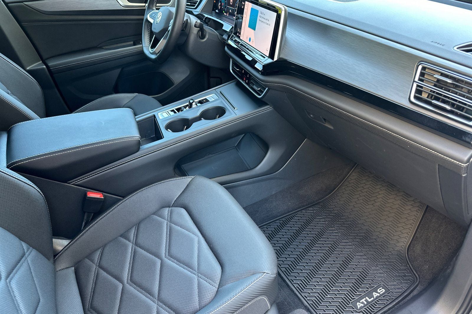 2026 Volkswagen Atlas Cross Sport 2.0T SE