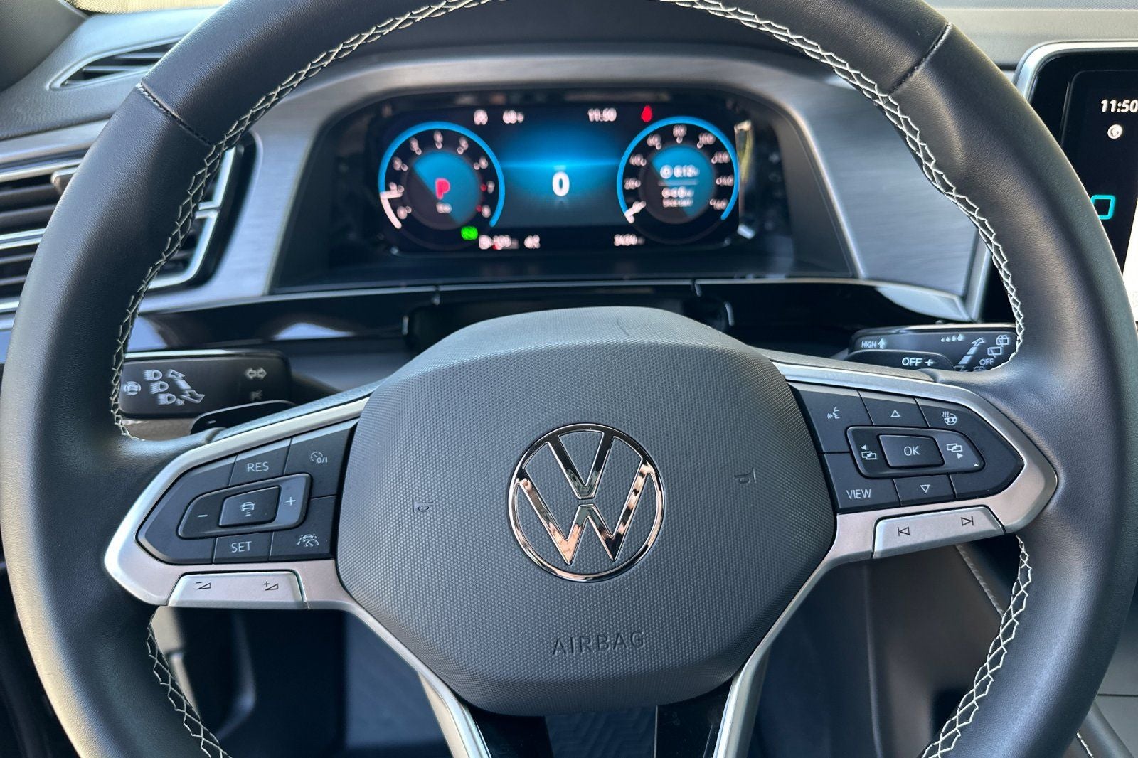 2026 Volkswagen Atlas Cross Sport 2.0T SE