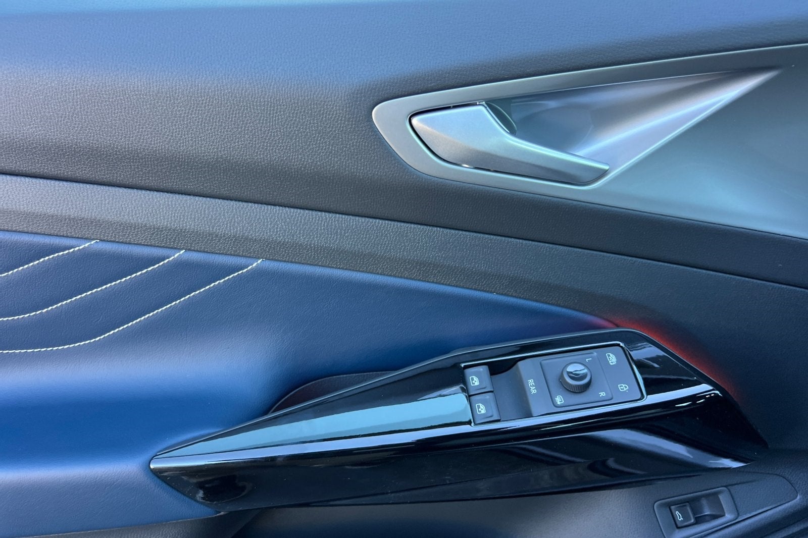 2025 Volkswagen ID.4 Pro S