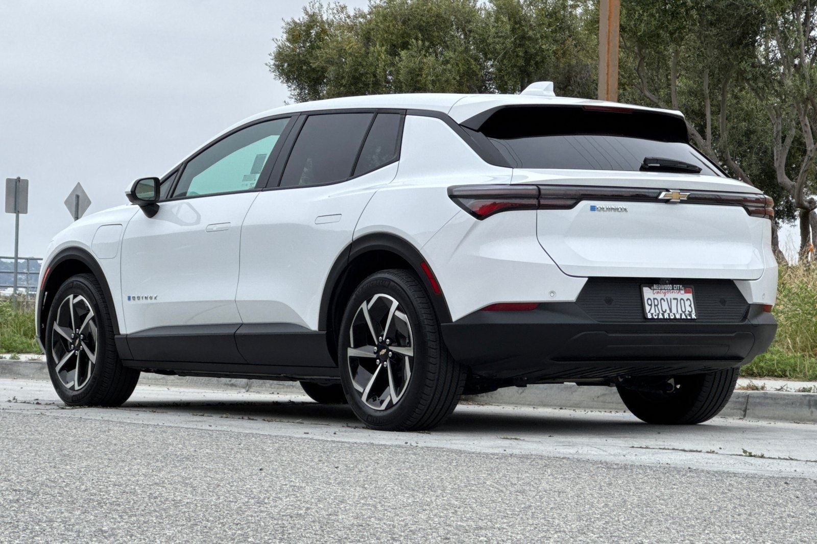 2025 Chevrolet Equinox EV LT