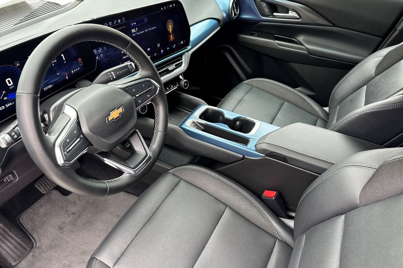 2024 Chevrolet Equinox EV LT
