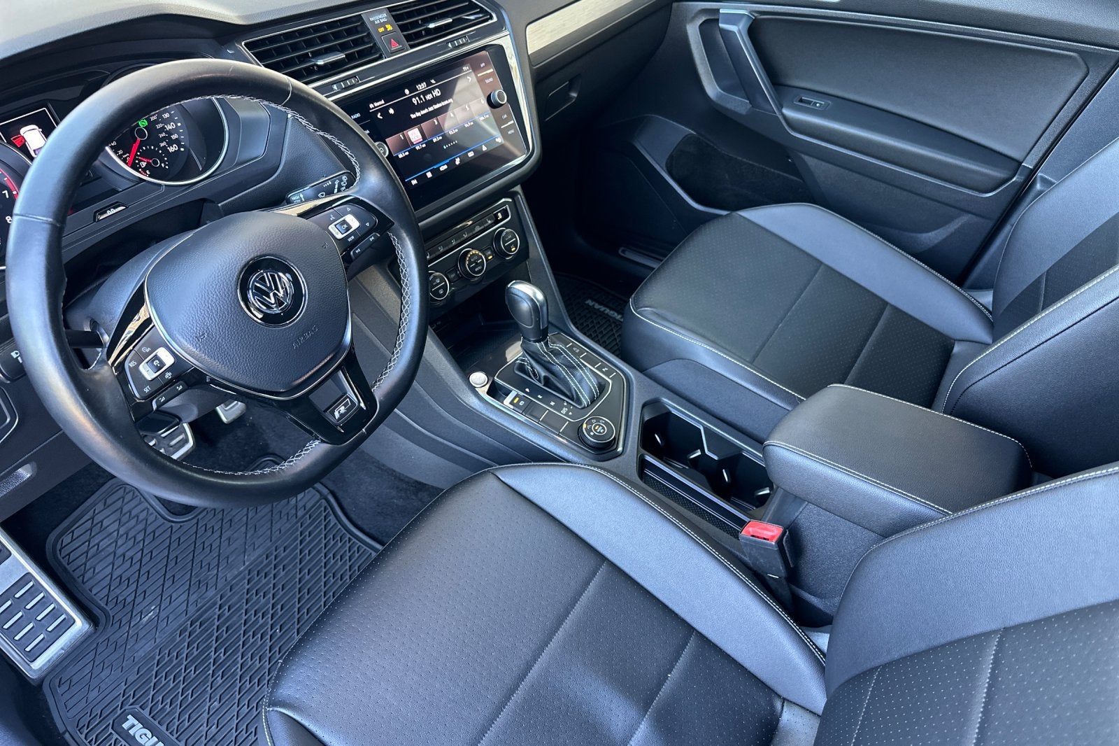 2021 Volkswagen Tiguan 2.0T SE R-Line Black