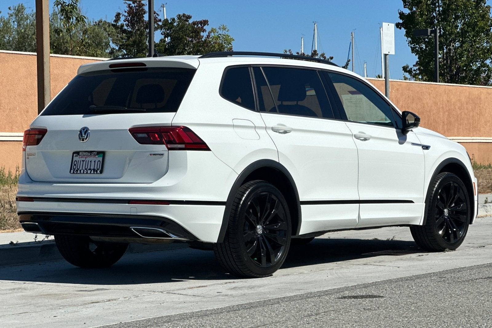 2021 Volkswagen Tiguan 2.0T SE R-Line Black