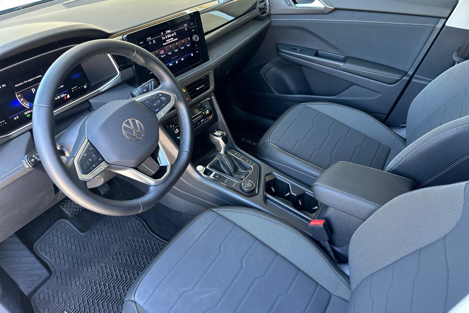 2026 Volkswagen Taos 1.5T SE Black