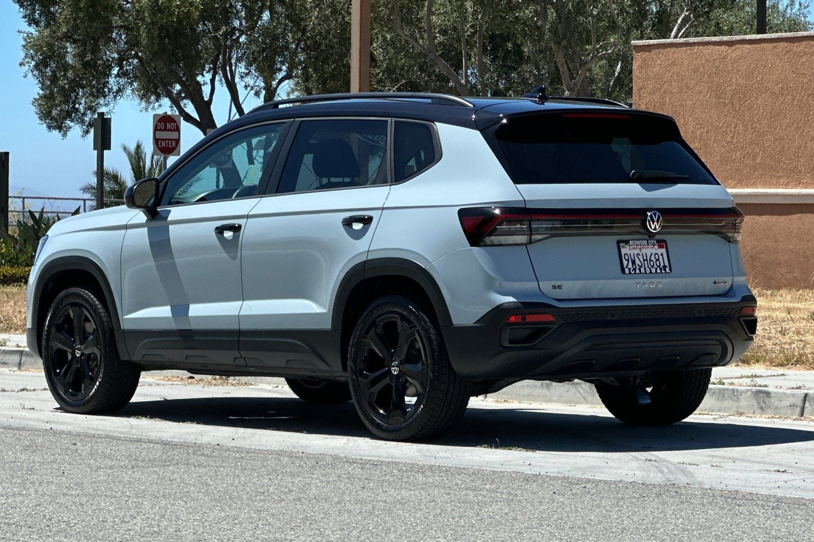 2026 Volkswagen Taos 1.5T SE Black