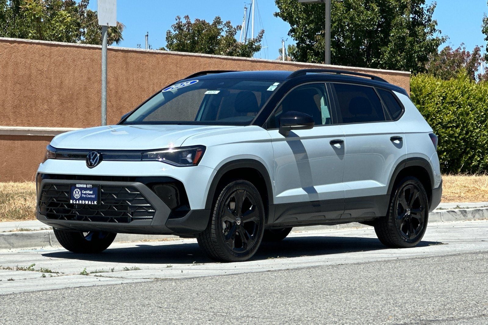 2026 Volkswagen Taos 1.5T SE Black