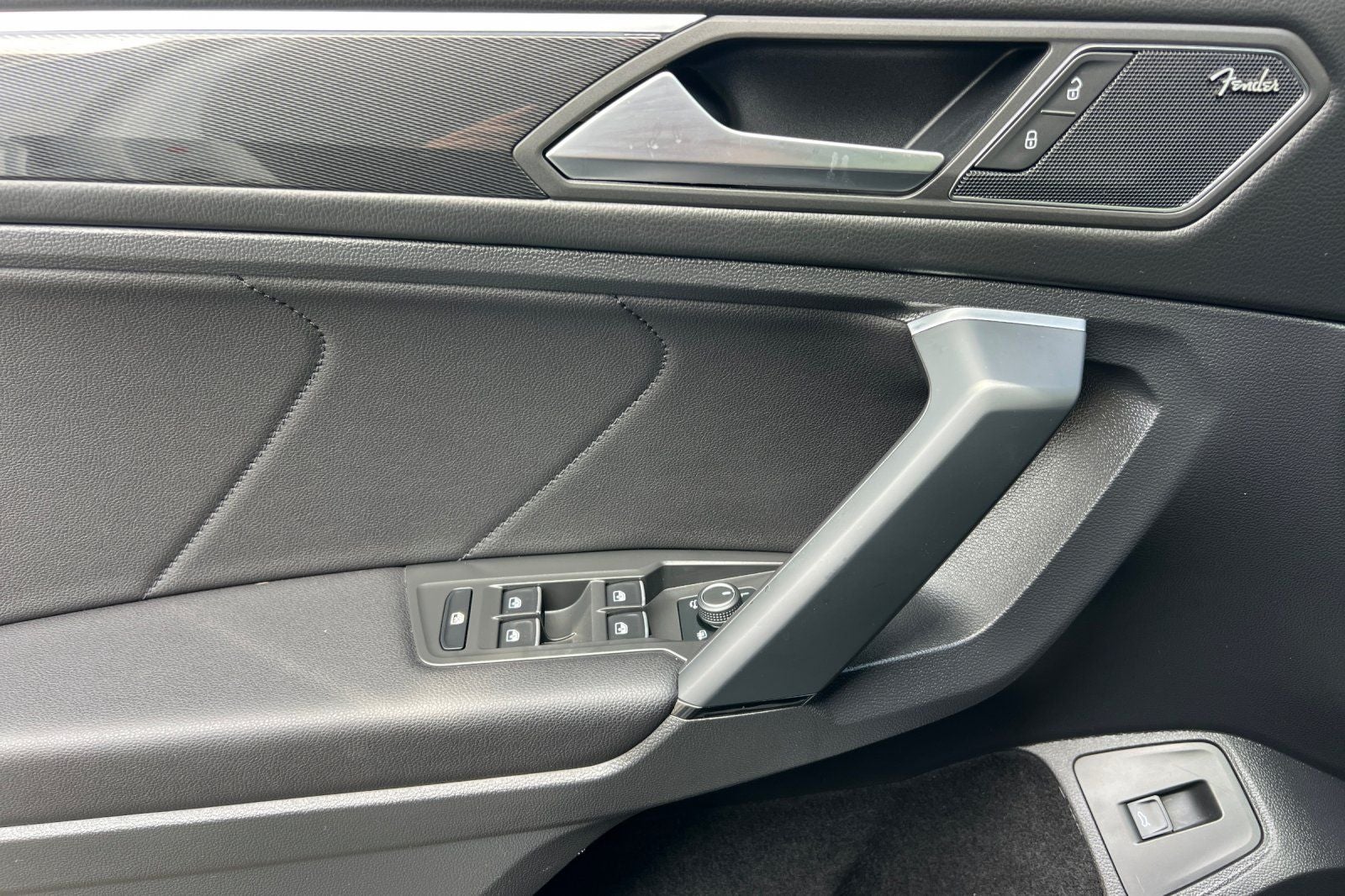 2019 Volkswagen Tiguan 2.0T SEL Premium R-Line 4Motion