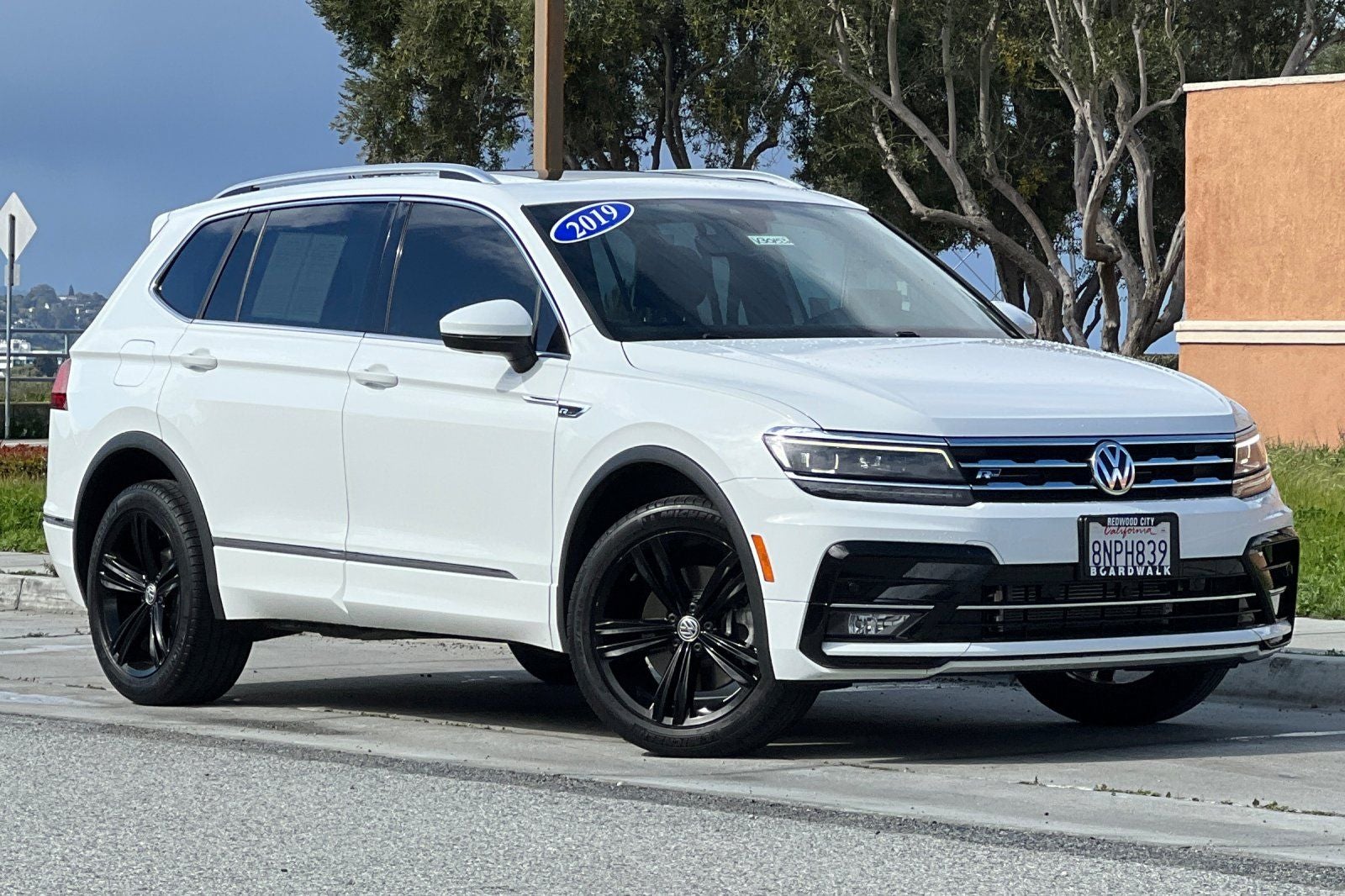 2019 Volkswagen Tiguan 2.0T SEL Premium R-Line 4Motion