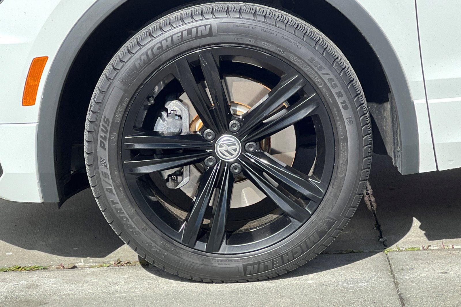 2019 Volkswagen Tiguan 2.0T SEL Premium R-Line 4Motion