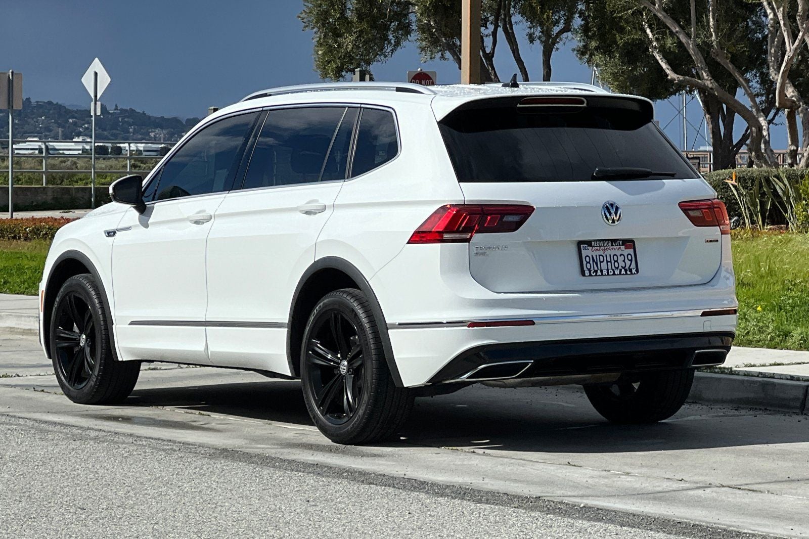 2019 Volkswagen Tiguan 2.0T SEL Premium R-Line 4Motion