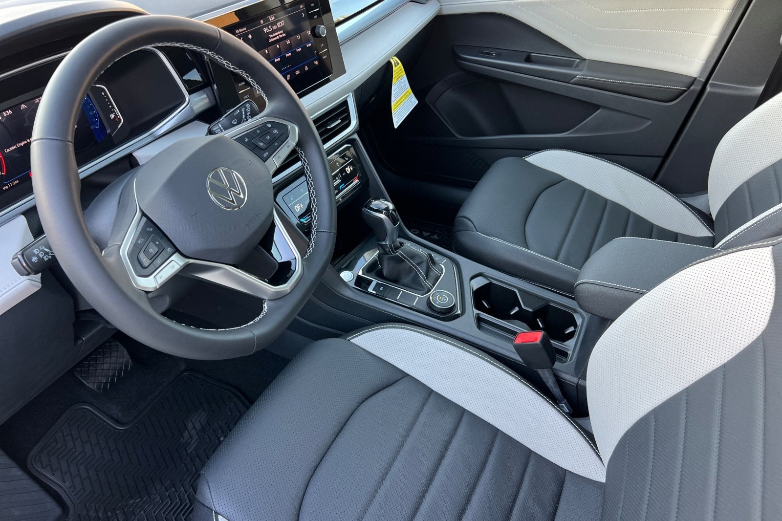 2026 Volkswagen Taos 1.5T SEL