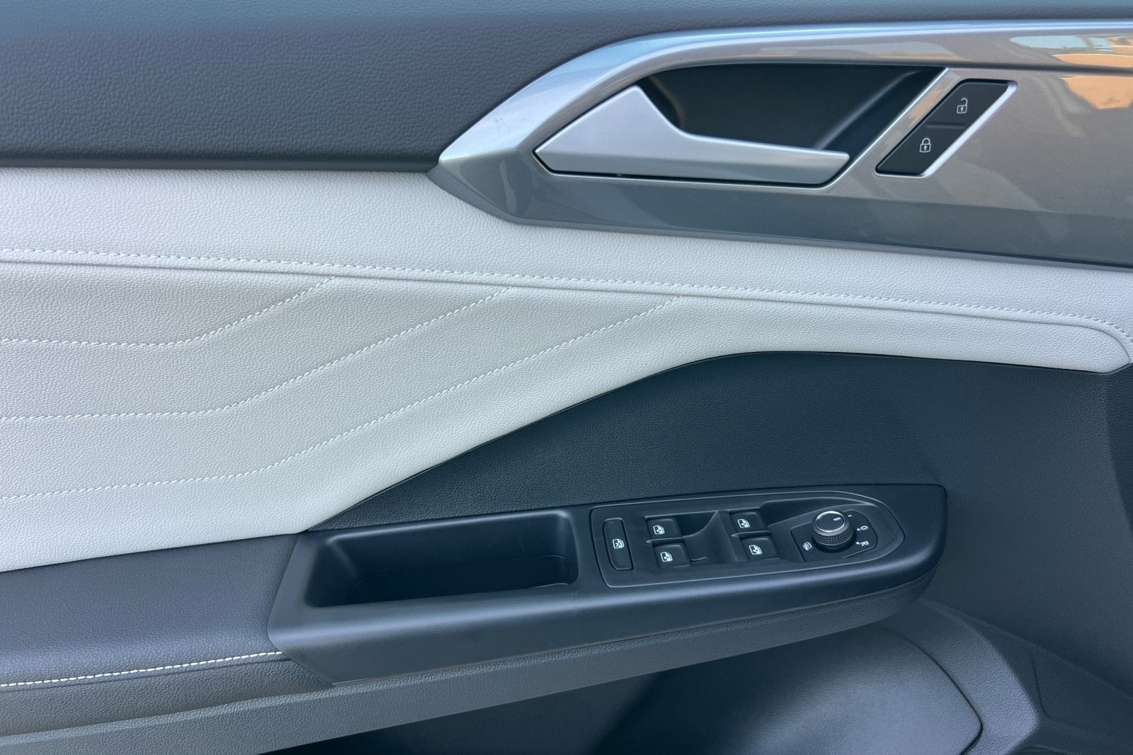 2026 Volkswagen Taos 1.5T SEL