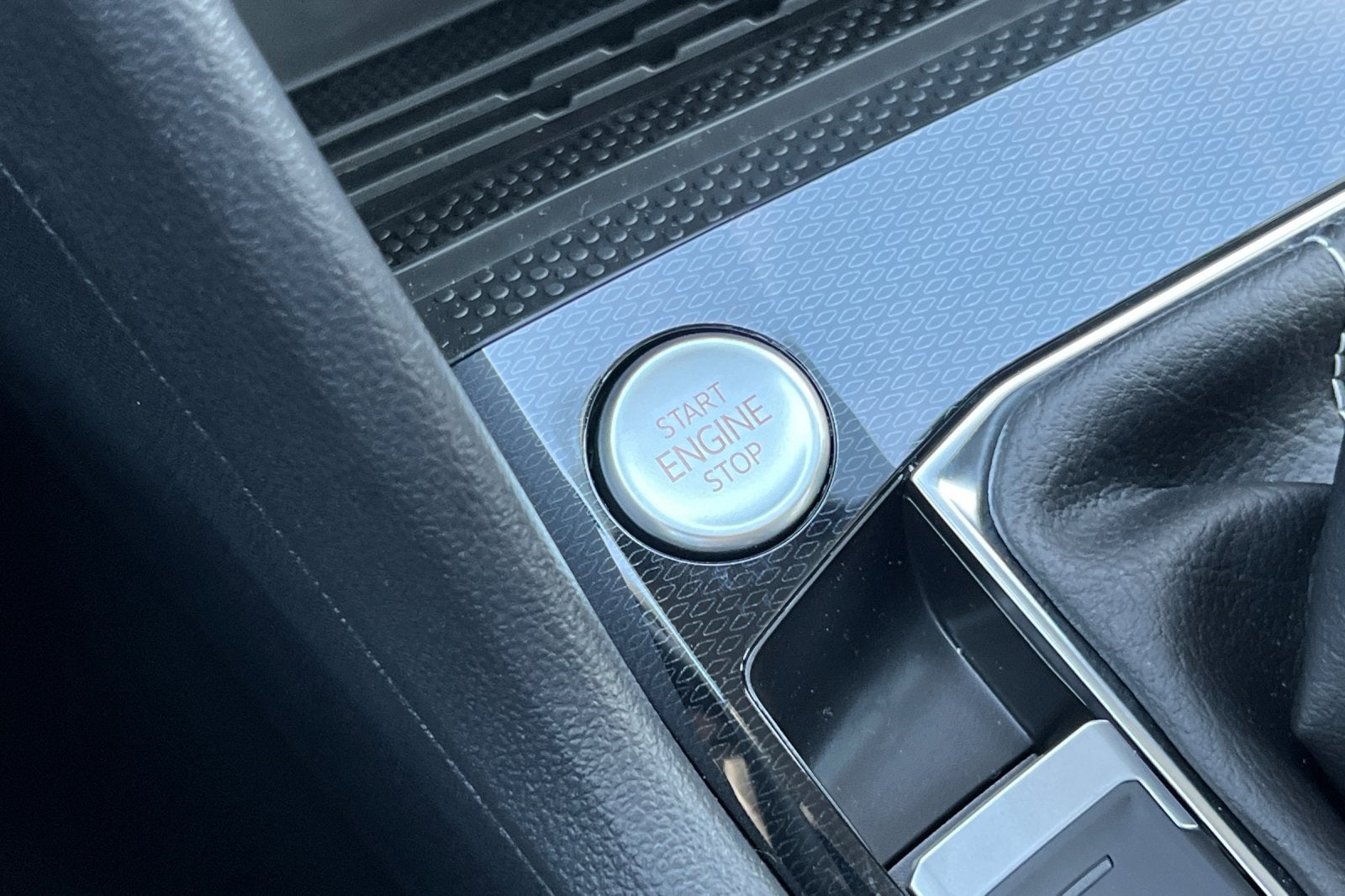 2026 Volkswagen Taos 1.5T SEL