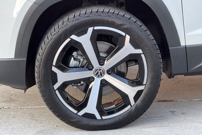 2026 Volkswagen Taos 1.5T SEL