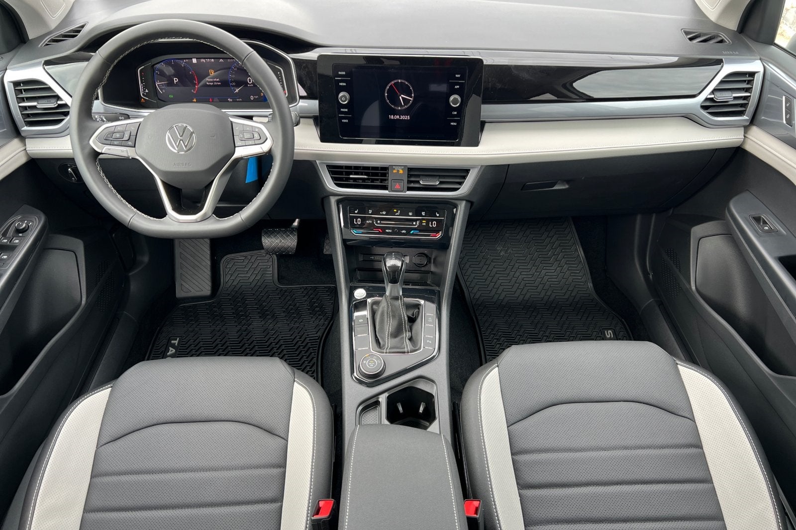 2025 Volkswagen Taos 1.5T SEL