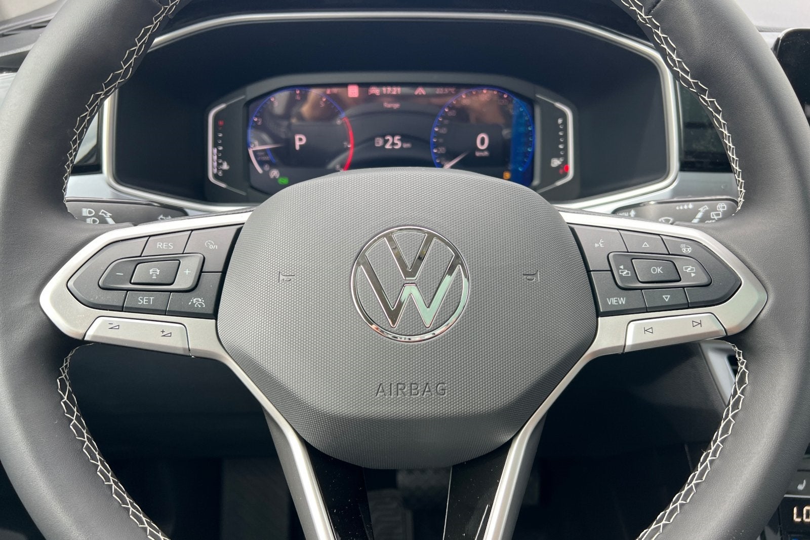 2025 Volkswagen Taos 1.5T SEL