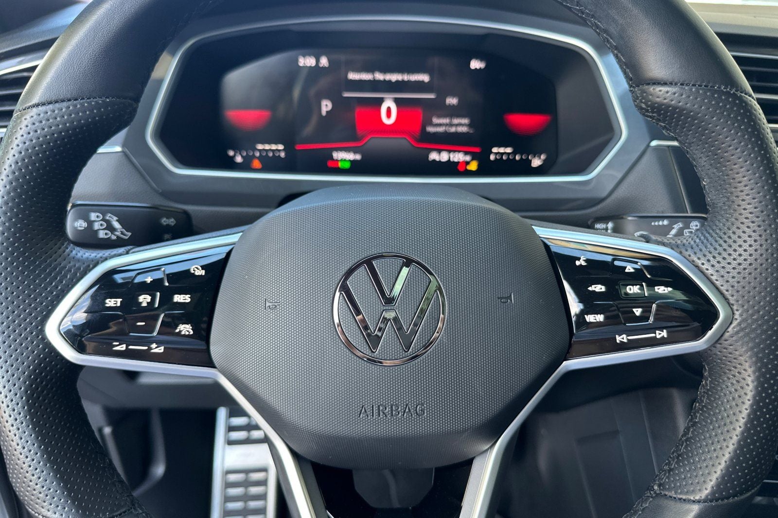 2023 Volkswagen Tiguan 2.0T SE R-Line Black