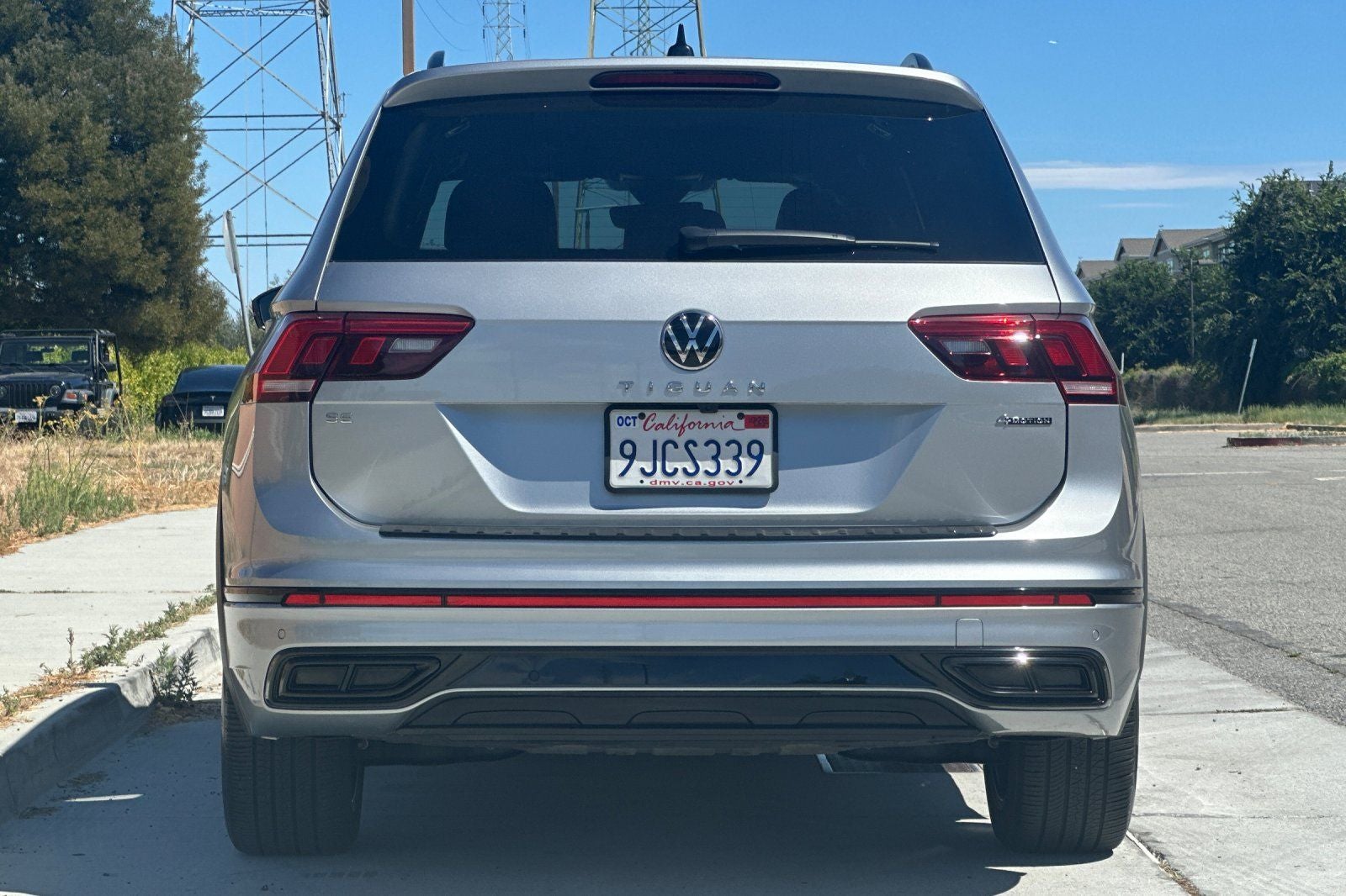2023 Volkswagen Tiguan 2.0T SE R-Line Black