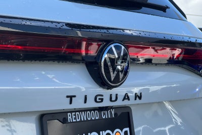 2026 Volkswagen Tiguan 2.0T SE R-Line Black