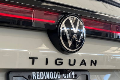 2026 Volkswagen Tiguan 2.0T SE R-Line Black