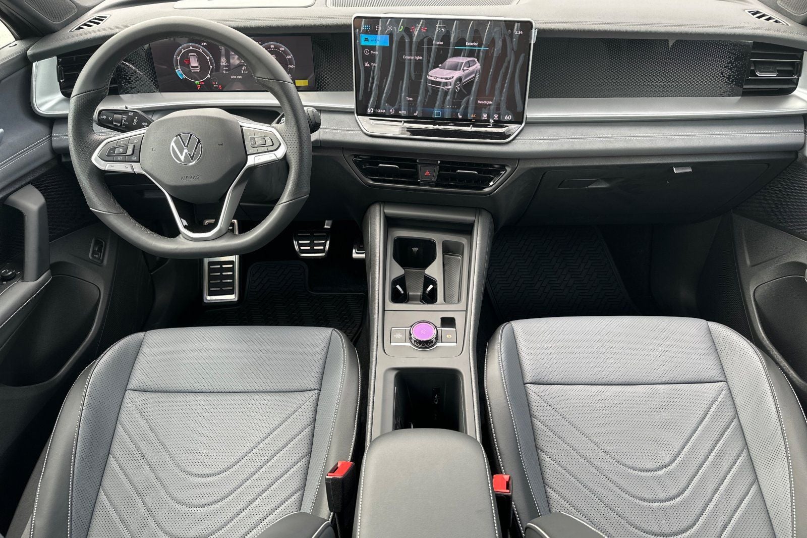 2026 Volkswagen Tiguan 2.0T SE R-Line Black