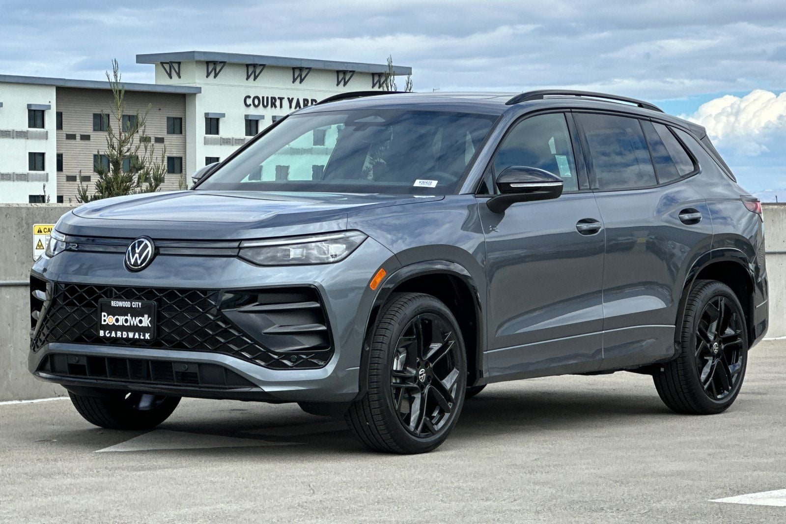 2026 Volkswagen Tiguan 2.0T SE R-Line Black