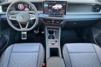 2026 Volkswagen Tiguan 2.0T SE R-Line Black