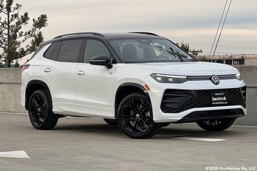 2026 Volkswagen Tiguan 2.0T SE R-Line Black