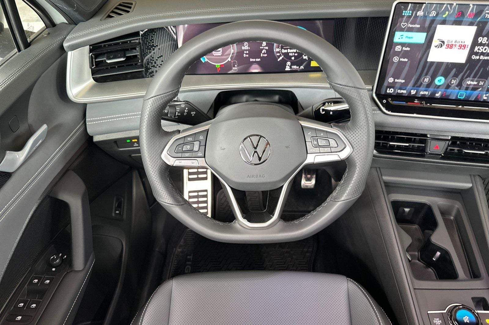 2026 Volkswagen Tiguan 2.0T SE R-Line Black