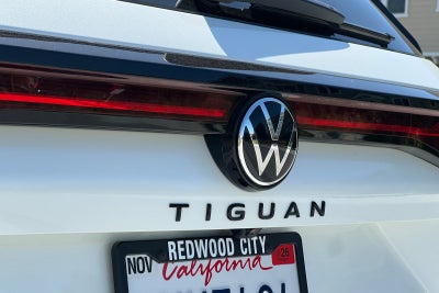2026 Volkswagen Tiguan 2.0T SE R-Line Black